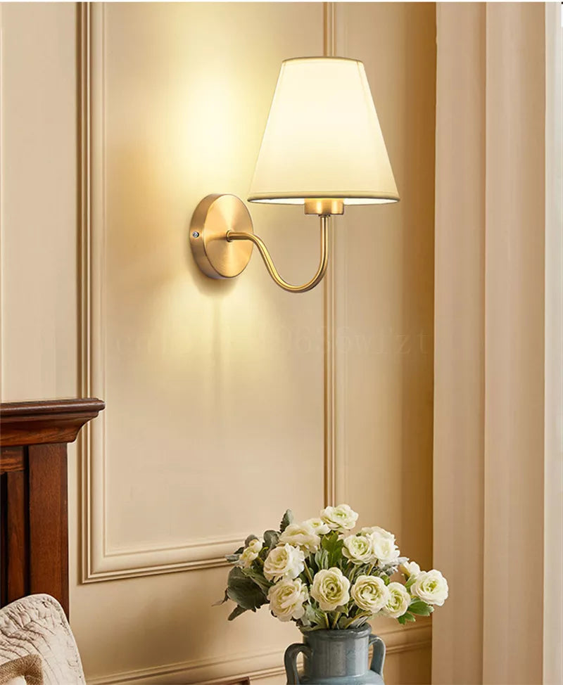 RusticGlow - Lampada da Parete in Tessuto in Stile Americano