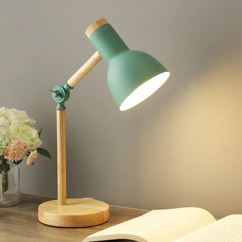 Lampada da Tavolo in Legno Regolabile | Illuminazione Nordica