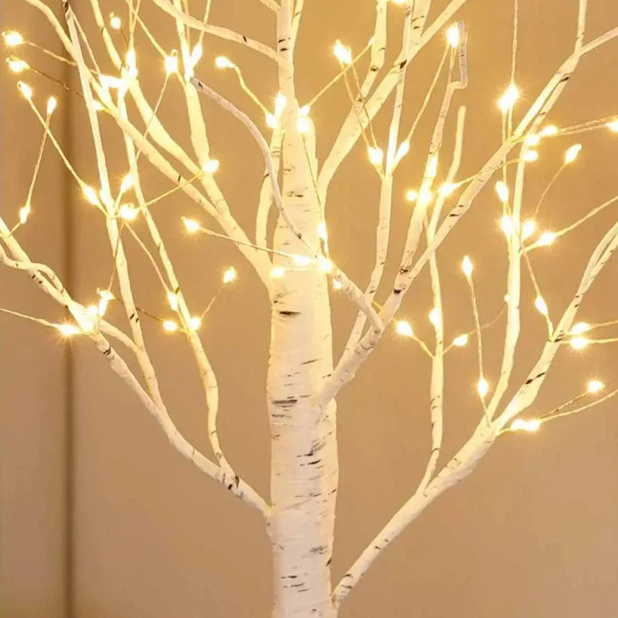 Albero Illuminato Atmosferico - Per un'Atmosfera Accogliente e Calda