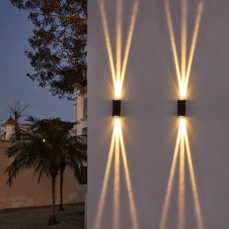 Lumoria | Moderno Faretto LED Impermeabile da Esterno per Giardino, Patio e Recinzione