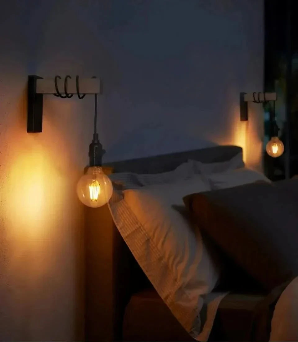 Lampada da Parete Vintage in Legno e Ferro – RetroLume E27