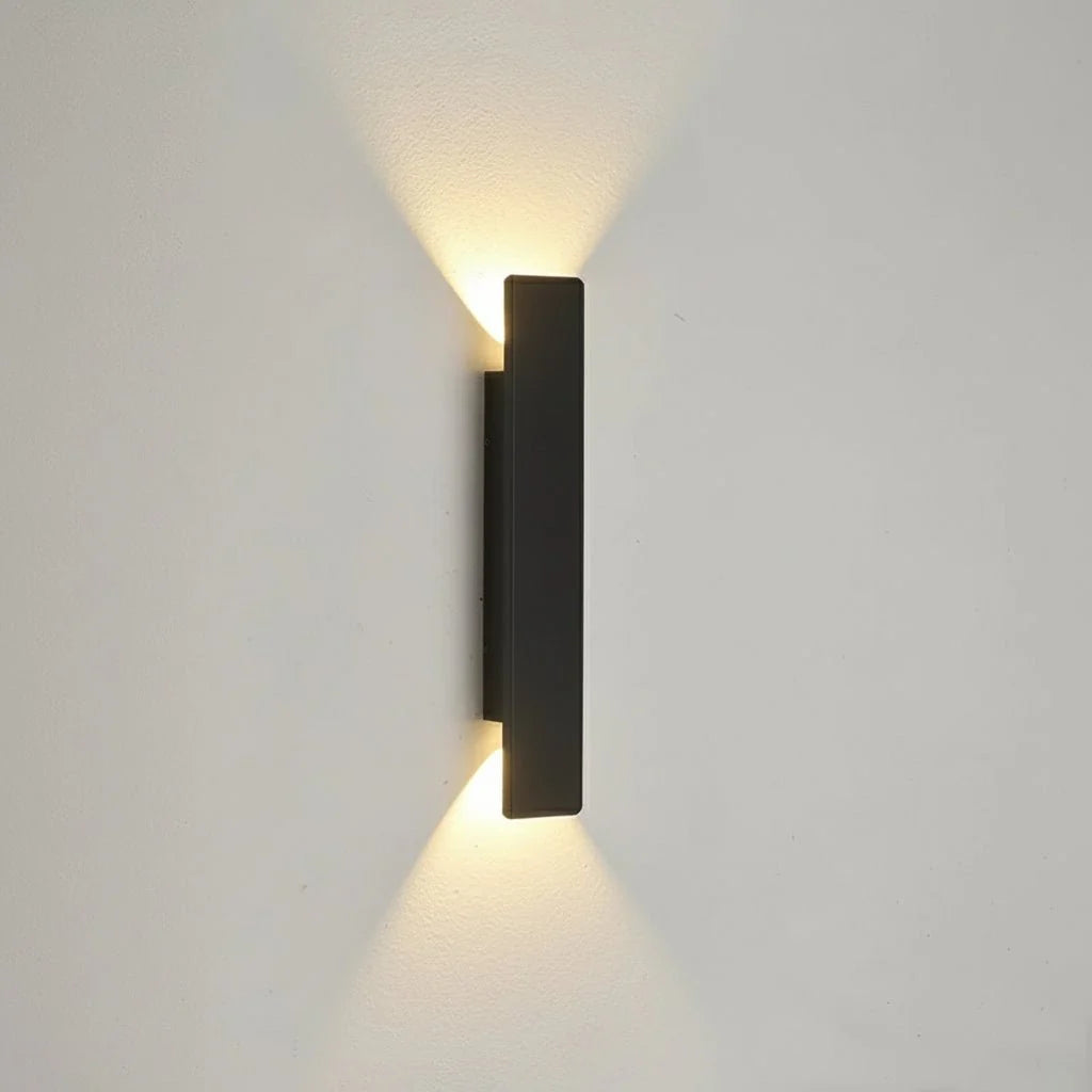 OUTGLOW – Applique LED in alluminio impermeabile per interni ed esterni