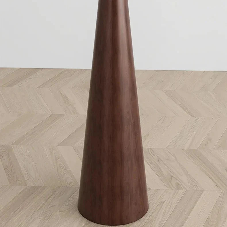 Dixora – Lampada da Terra Japandi con Design Conico