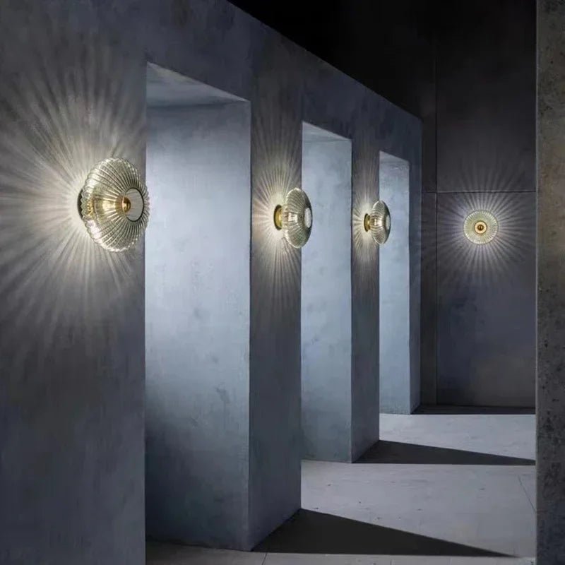 Lampada da Parete Garduru Elegante in Vetro | Design Nobile | Luce Calda & Fredda