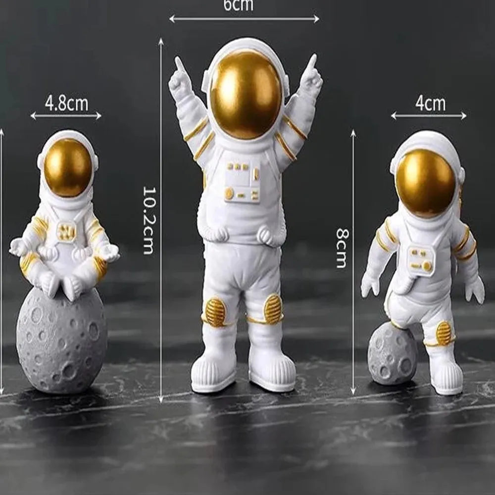 Statua Astronauta in Resina Scultura di Astronauta Giocattolo Educativo Decorazione da Scrivania Modello di Astronauta Regalo per Bambini