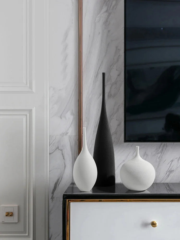 Modello di tranquillità tra forme ceramiche