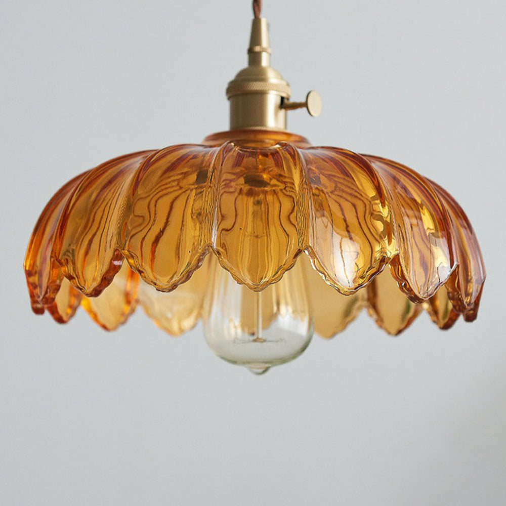 Luce in vetro che incanta per i dettagli!