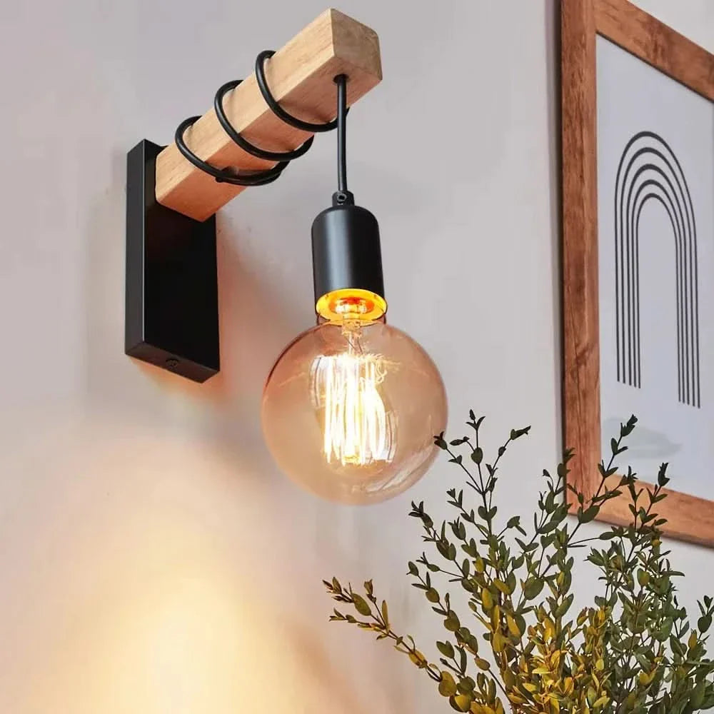 Lampada da Parete Vintage in Legno e Ferro – RetroLume E27