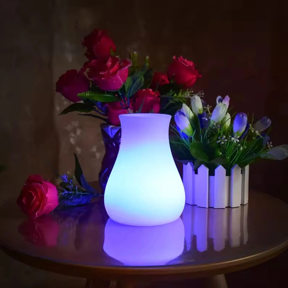 Avara – Vaso Scultoreo con Illuminazione Ricaricabile e Telecomando – Impermeabile per Interni ed Esterni, 16 Colori