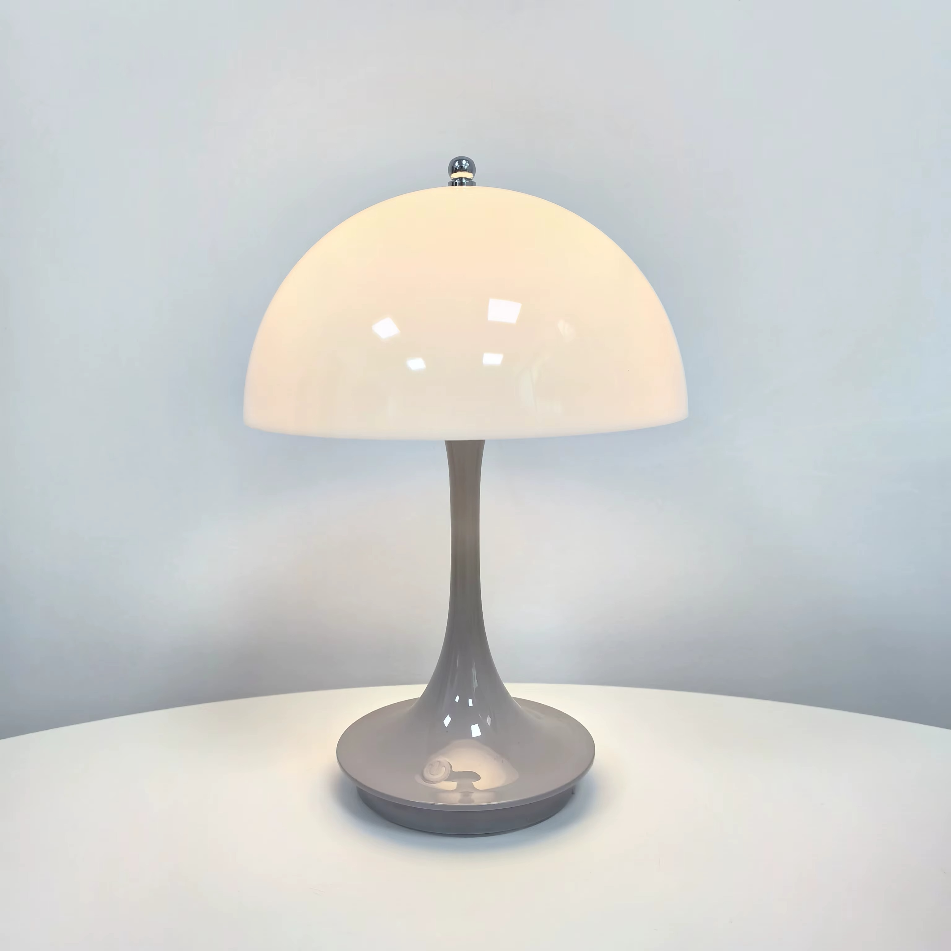 Lampada da tavolo LED Cordless Electaura