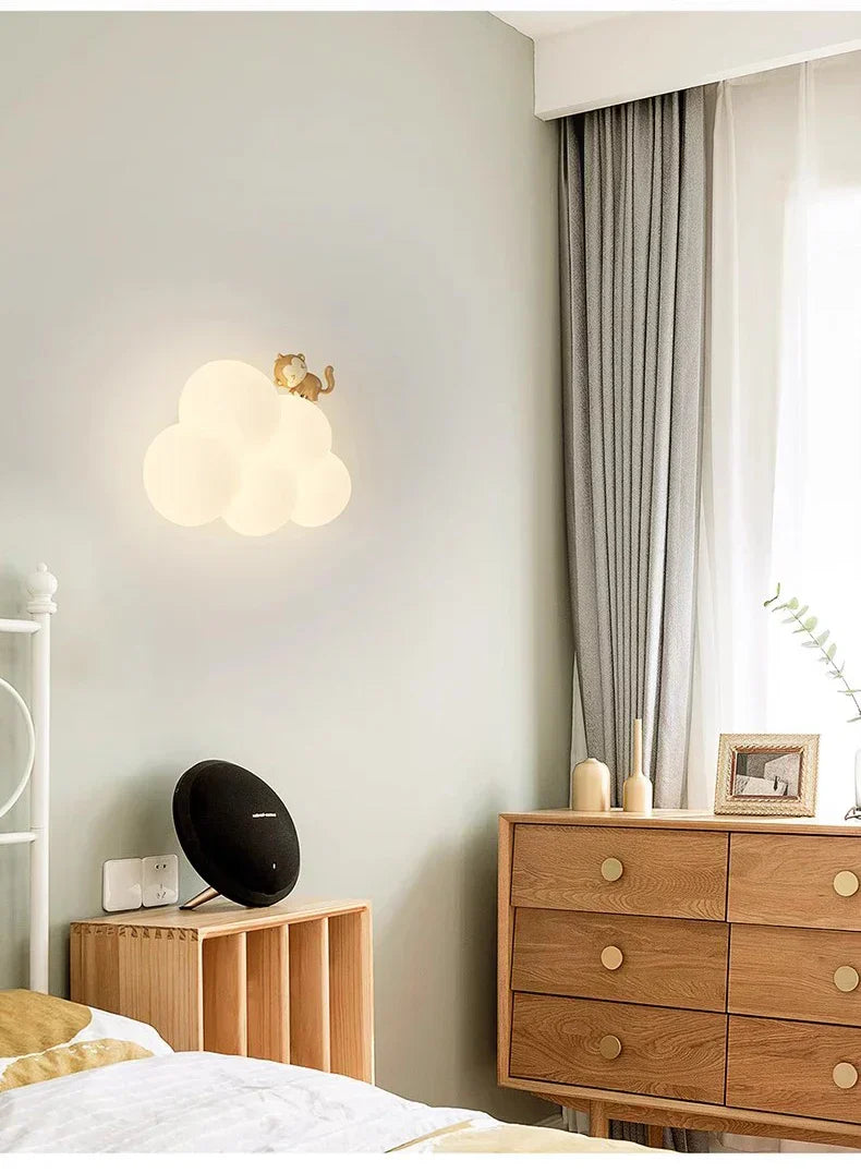 Magia della Luce nella Lampada da Parete per Bambini