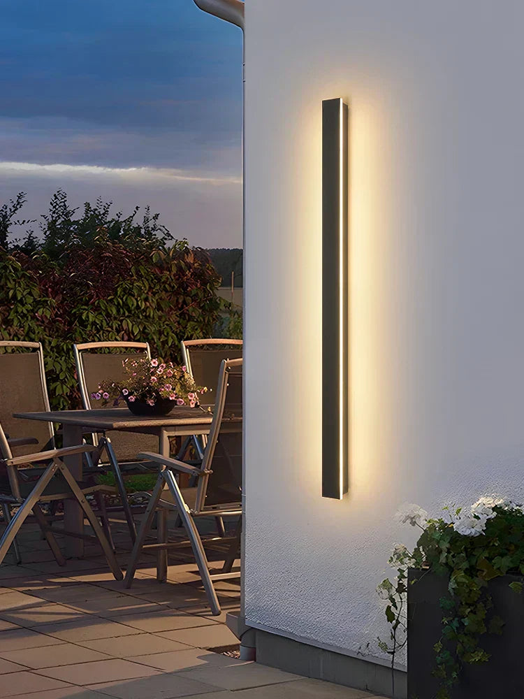 NeroEdge SleekLine Applique LED Impermeabile – Lampada da Esterno Moderna in Nero