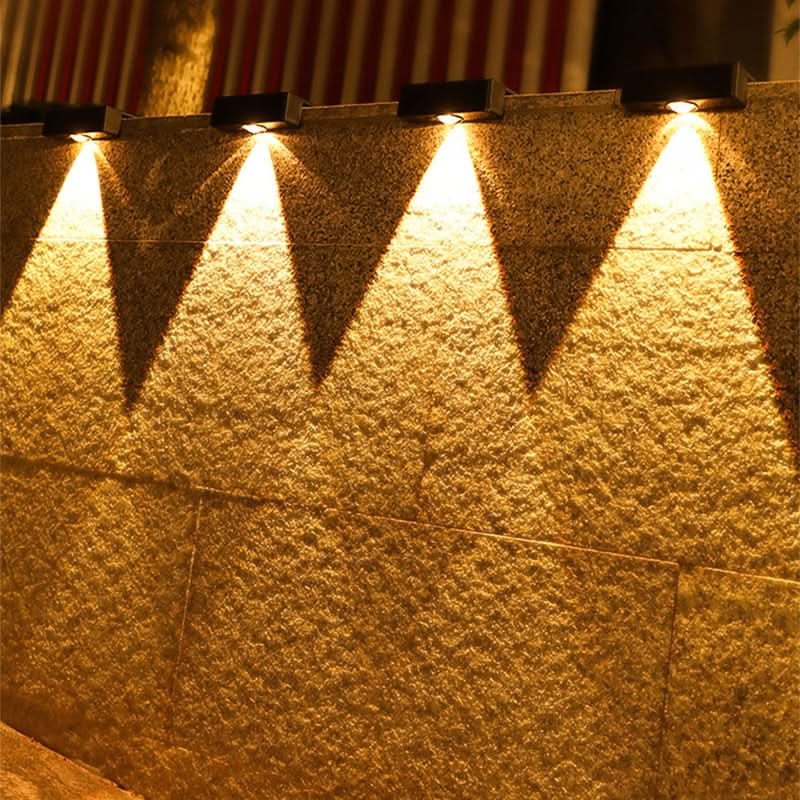 TrackGlow – Illuminazione Solare Esterna Impermeabile