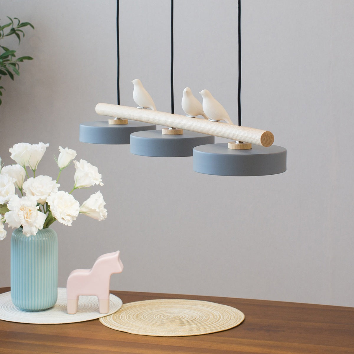 Calyra | Lampada a sospensione artistica a forma di uccello con design scultoreo e illuminazione LED moderna