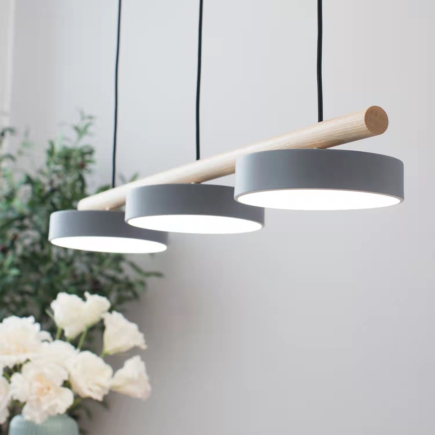 Calyra | Lampada a sospensione artistica a forma di uccello con design scultoreo e illuminazione LED moderna