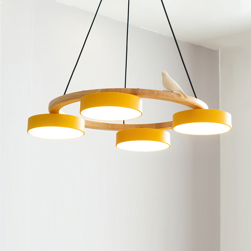 Zerani | Lampadario Rotondo con Design per Uccelli, Struttura in Legno e Illuminazione LED Integrata