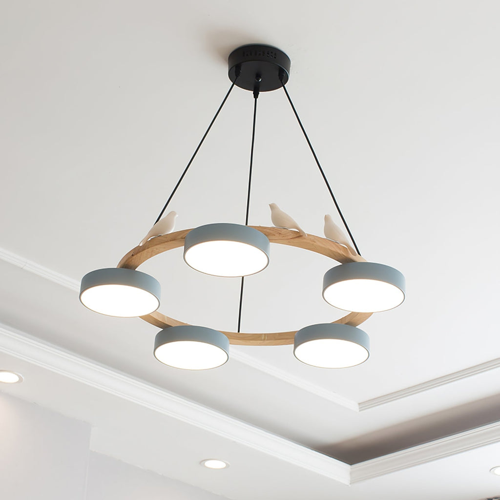Zerani | Lampadario Rotondo con Design per Uccelli, Struttura in Legno e Illuminazione LED Integrata