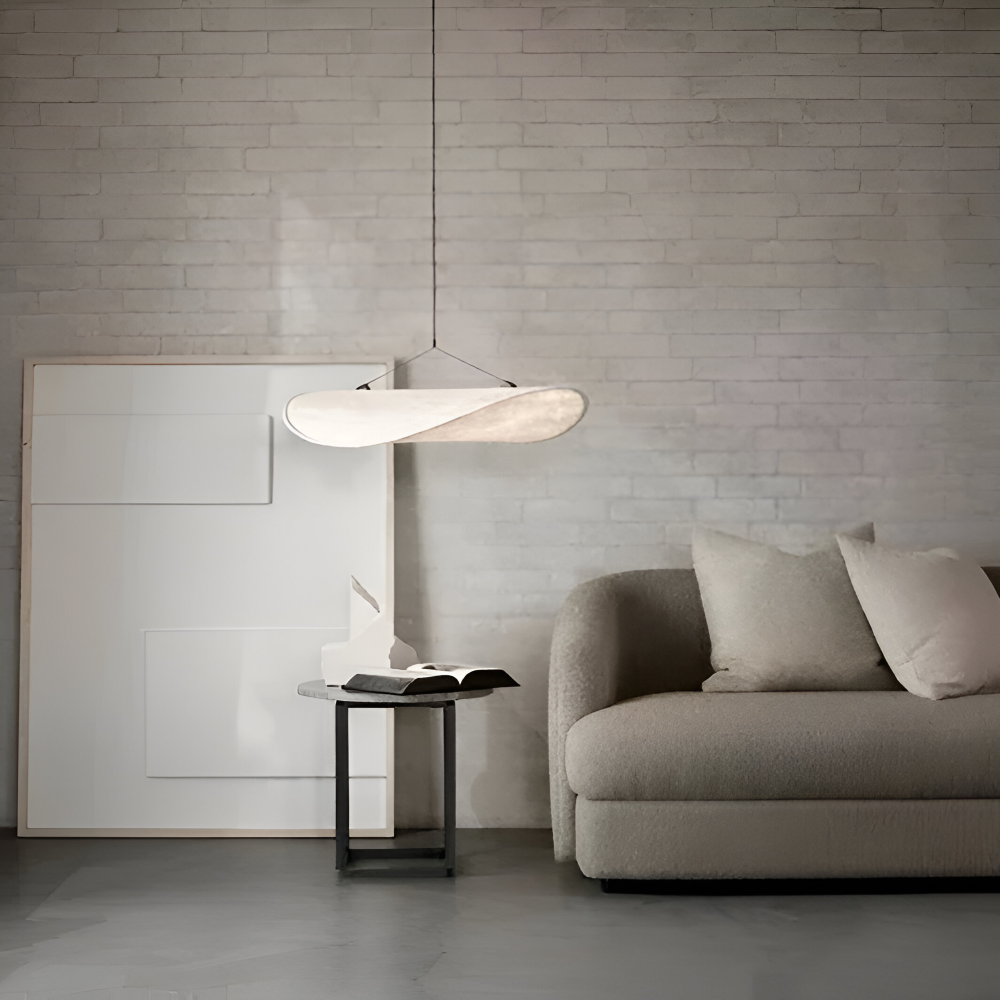Auréline – Lampada a sospensione artigianale in tessuto e metallo con illuminazione LED