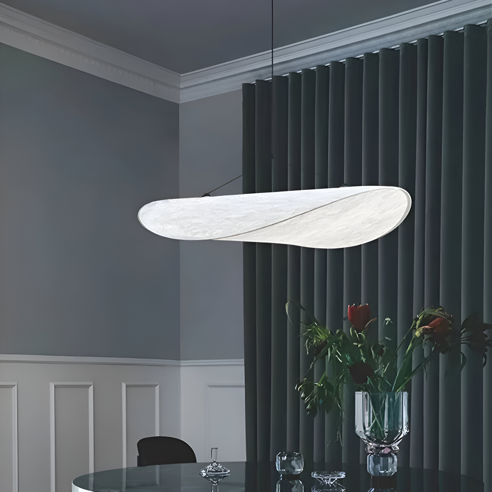 Auréline – Lampada a sospensione artigianale in tessuto e metallo con illuminazione LED