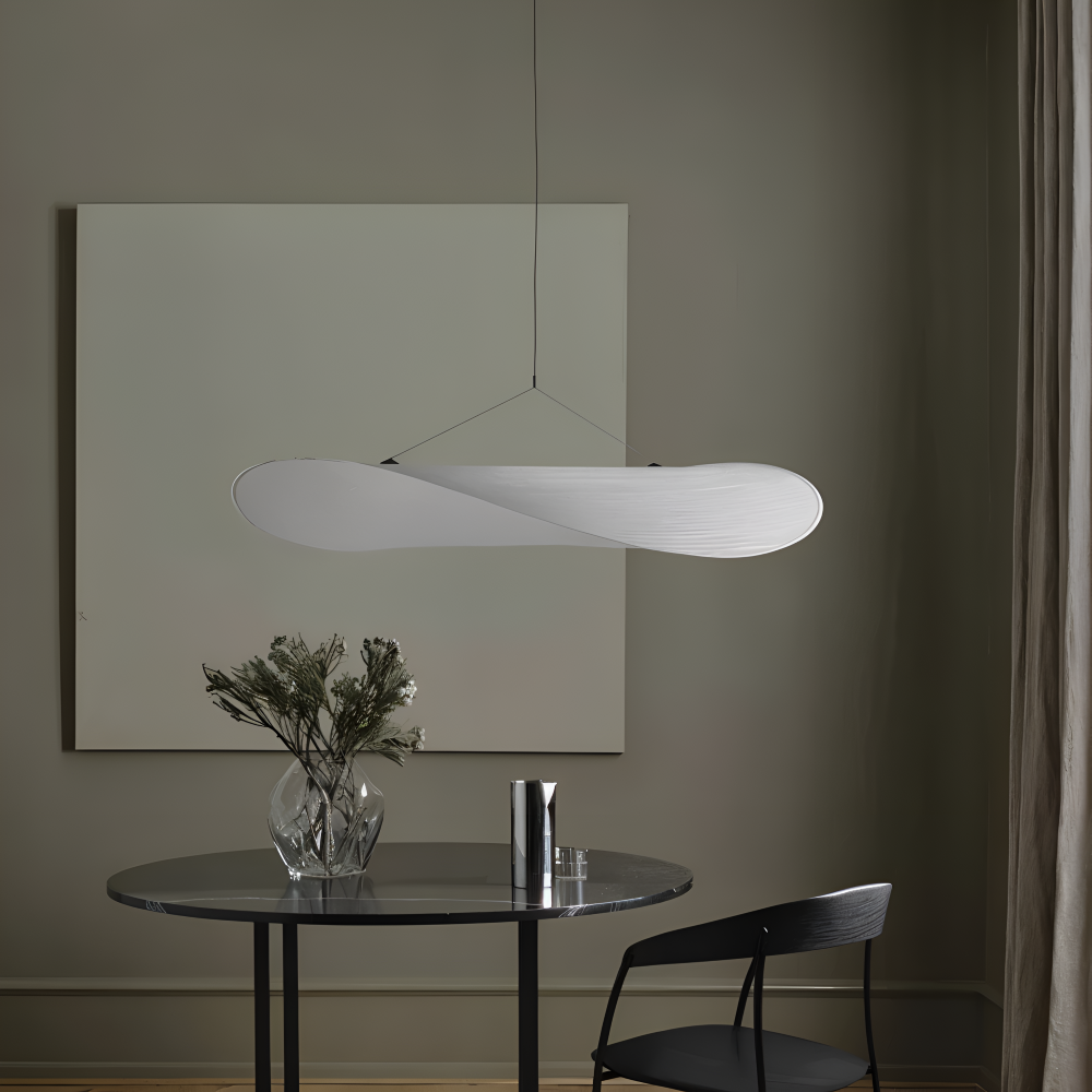Auréline – Lampada a sospensione artigianale in tessuto e metallo con illuminazione LED