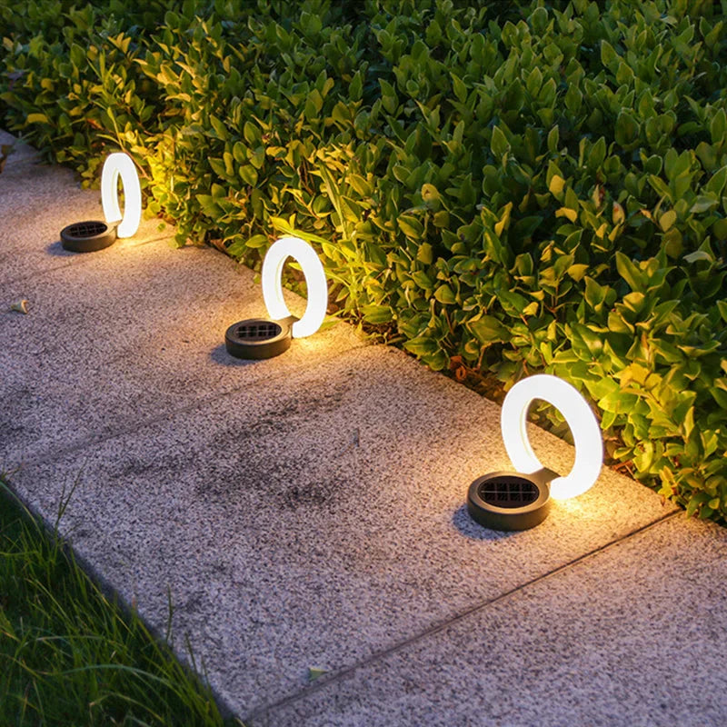 Lampada da Giardino Solare | Orientabile a 360 Gradi | Accensione Automatica al Crepuscolo | SolarPivot