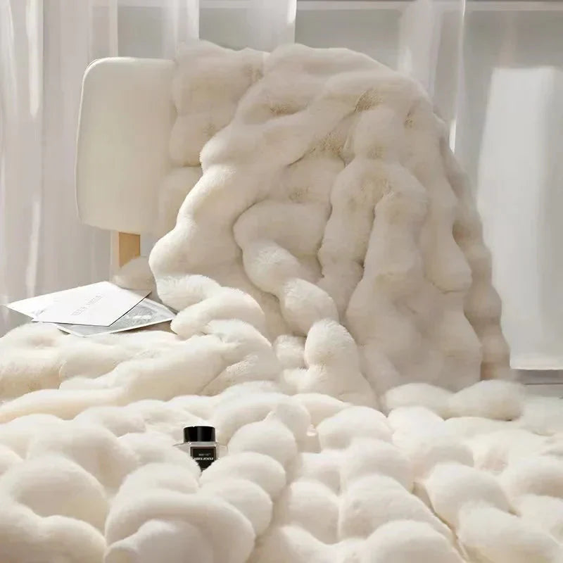 Veloura | Coperta e Cuscino in Pelliccia Sintetica Set Decorazione per la Casa Morbida e Pelosa