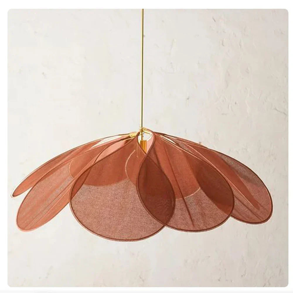 Lampada a Sospensione a Forma di Fiore – Design Naturale e Illuminazione Atmosferica