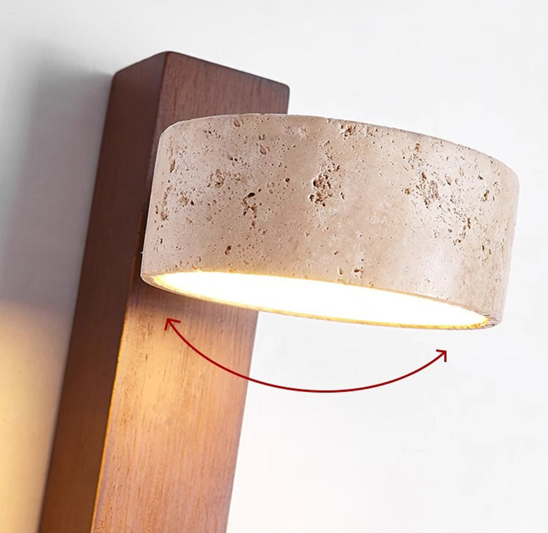 Lampada da Parete in Travertino nella Tonalità Avorio