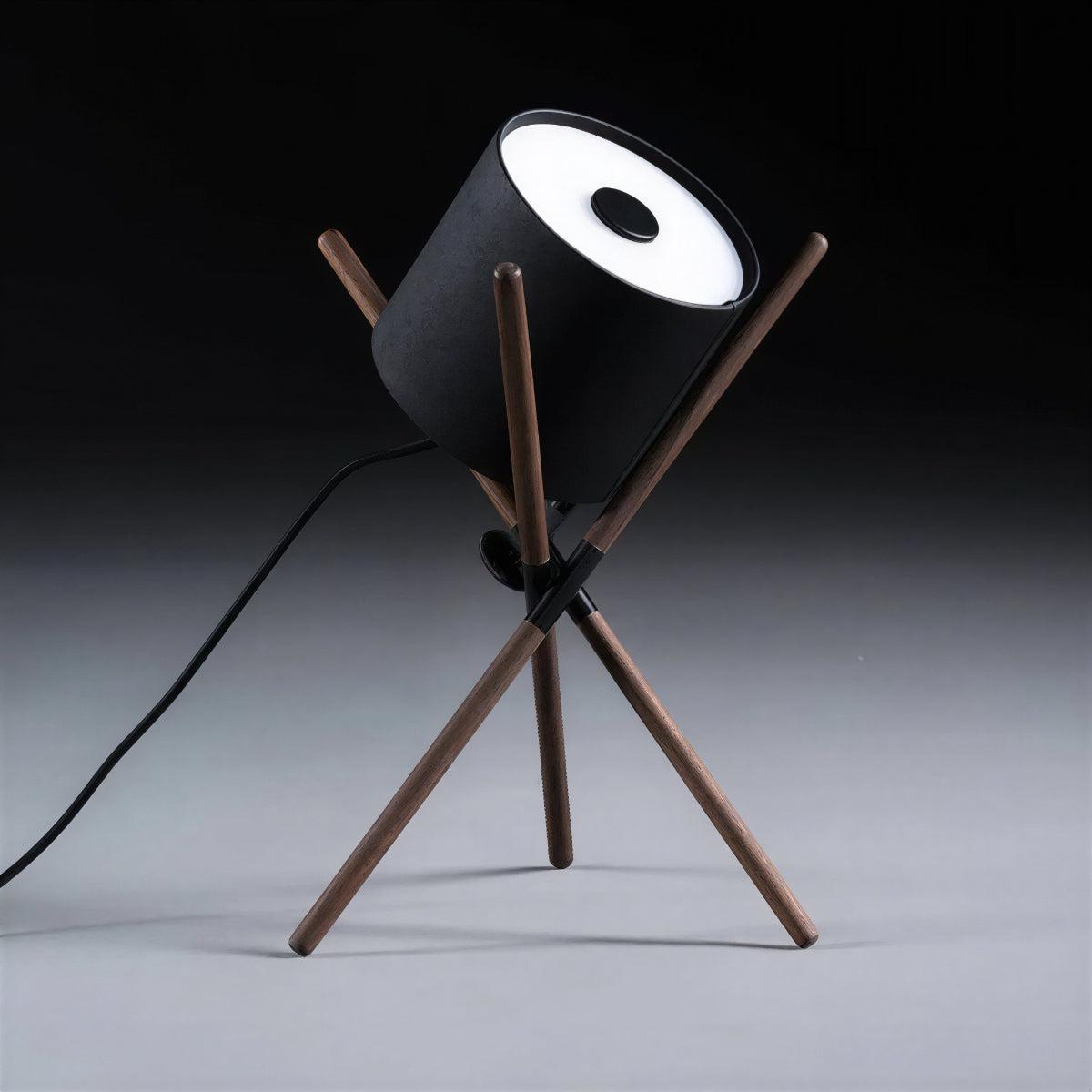 Lampada da Tavolo con Base a Treppiede e Paralume Cilindrico