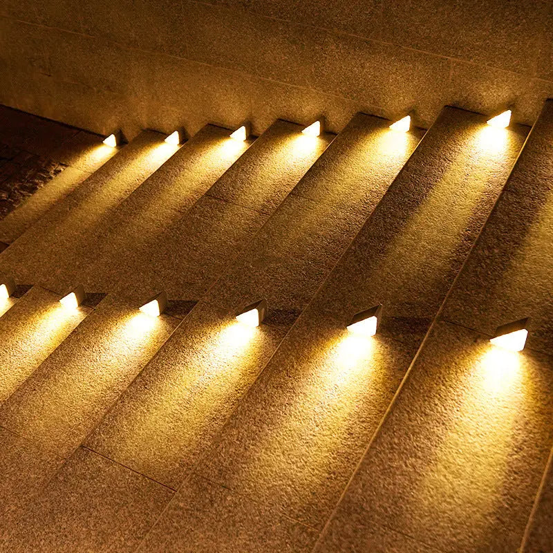 Luce per scale | Controllo automatico della luminosità | Resistente alle intemperie | StepGlow