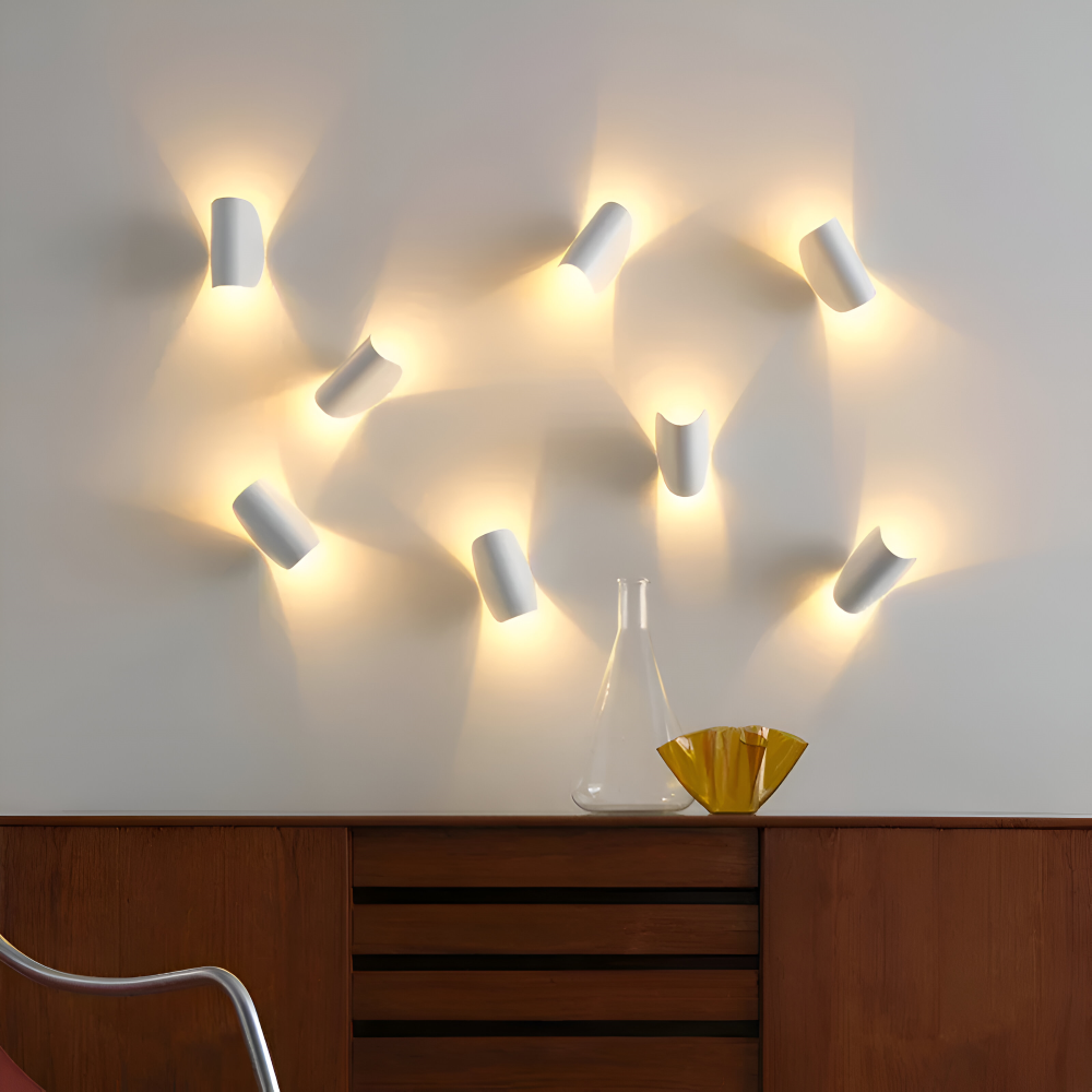 Lampada da Parete Curva in Metallo Rotabile Moderna