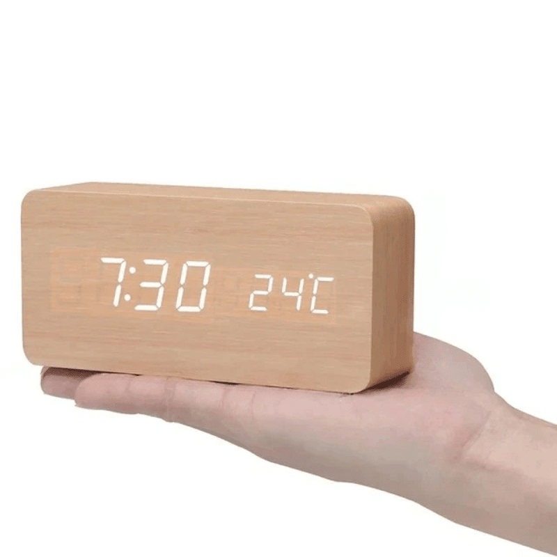 WOODSENSE – Orologio in legno LED con controllo vocale per una visualizzazione elegante del tempo