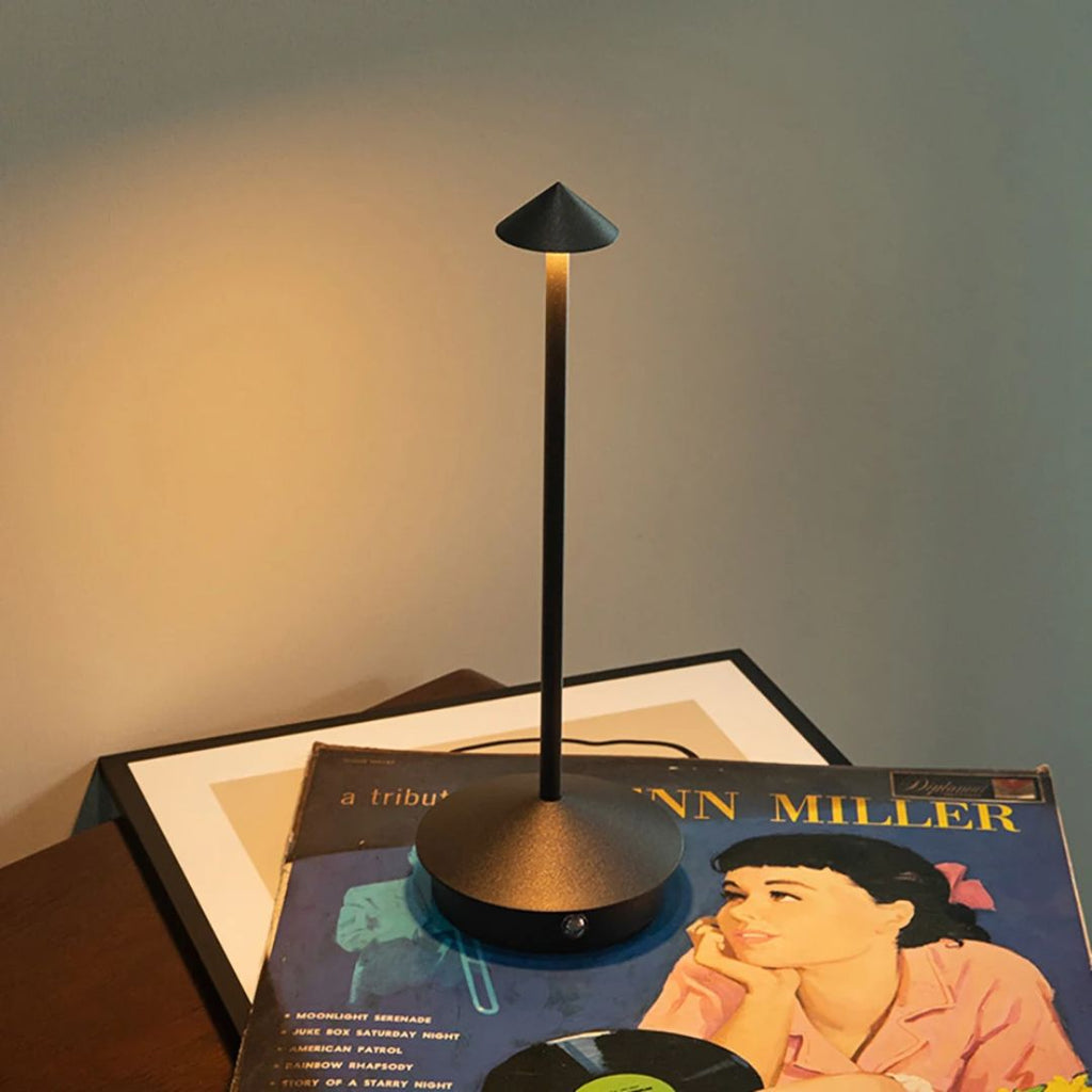Lampada da Tavolo LED Robyn Arrow