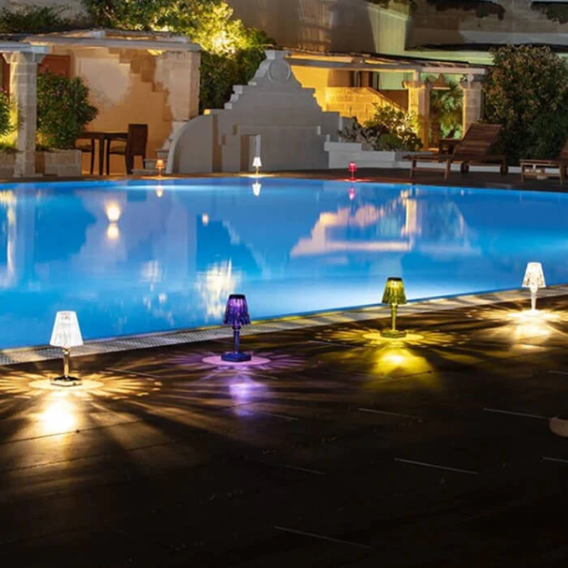 Lampada da tavolo chic con design in cristallo - CrystalLuxe
