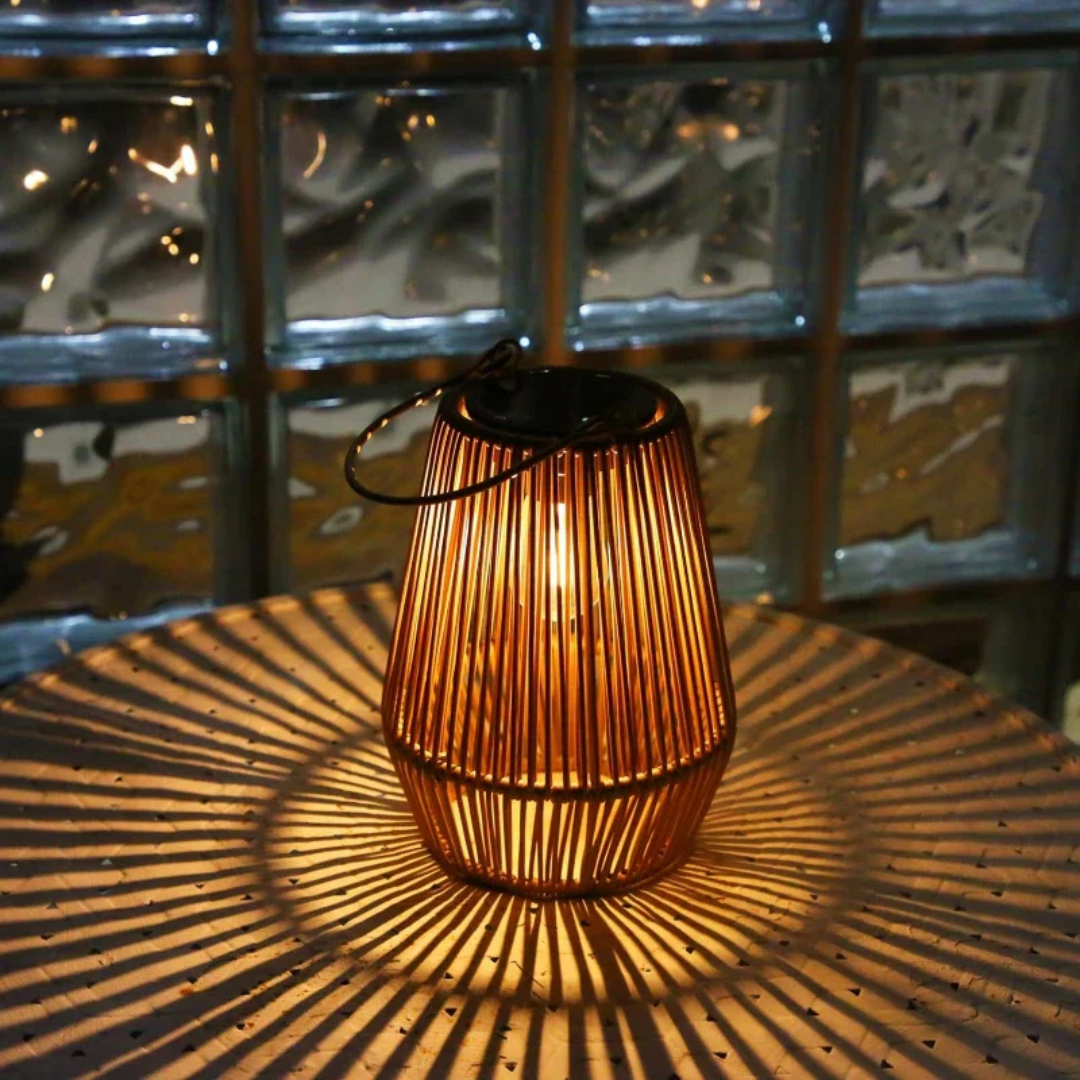Lampada da giardino solare impermeabile intrecciata a mano - SunWeave