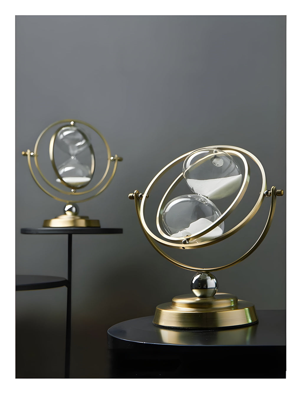 Orologio GracefulTime – Clessidra di Lusso con Elegante Cornice Dorata e Design Senza Tempo