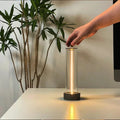 LumoTouch – Lampada da tavolo nera dimmerabile con controllo touch e design LED moderno