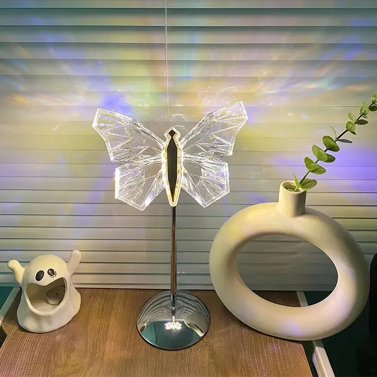 AuroraWing – Lampada da tavolo con motivo farfalla e luminosità da sogno