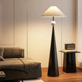 Dixora – Lampada da Terra Japandi con Design Conico