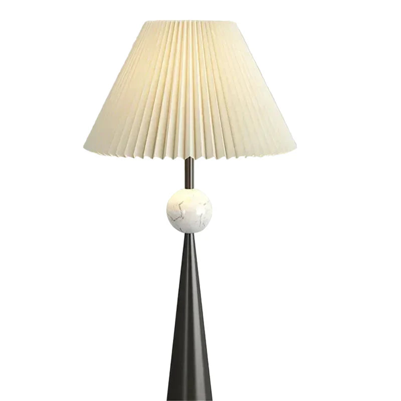 Dixora – Lampada da Terra Japandi con Design Conico