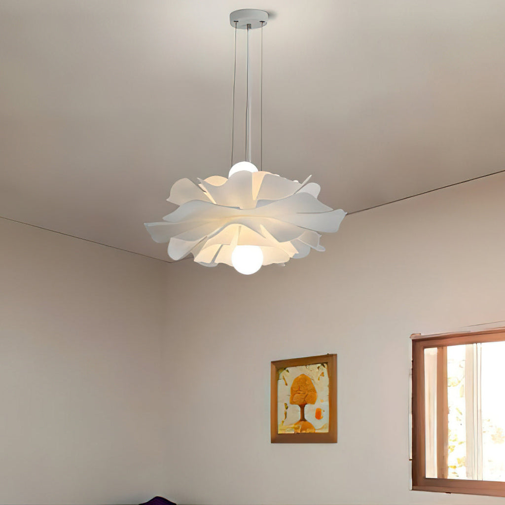 Nerovia | Sospensione Moderna con Fiore Bianco e Luce Ambientale Morbida