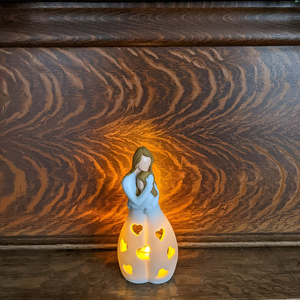Figura di Madre e Figlia Abbracciante Porta Candela Flickering - LoveGlow