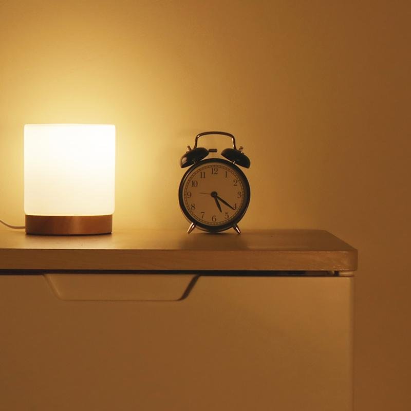 Glasora - Mini lampada da tavolo in vetro con attivazione touch e illuminazione a 360° per un'atmosfera elegante e lettura