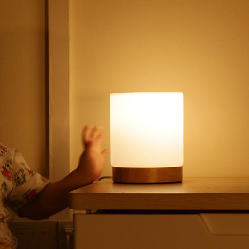 Glasora - Mini lampada da tavolo in vetro con attivazione touch e illuminazione a 360° per un'atmosfera elegante e lettura