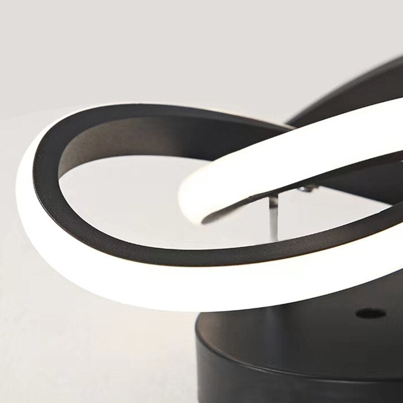 FlexiGlow Plafoniera - Illuminazione LED Elegante e Regolabile