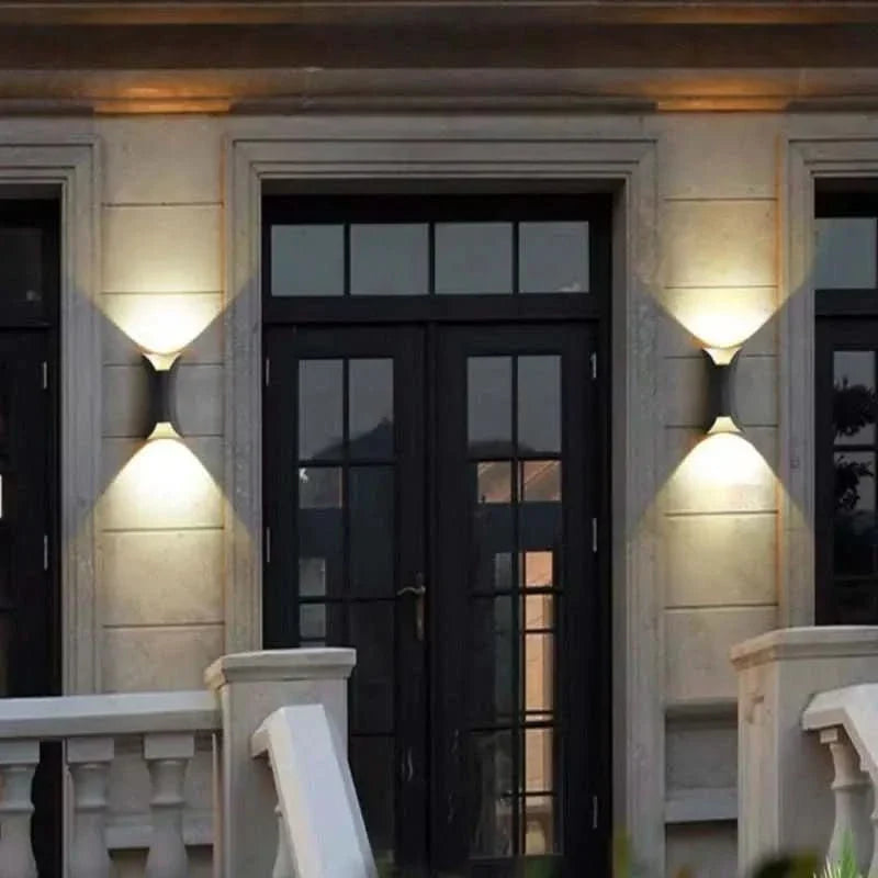 ORR CURVED – Applique LED curva per esterni con protezione IP65
