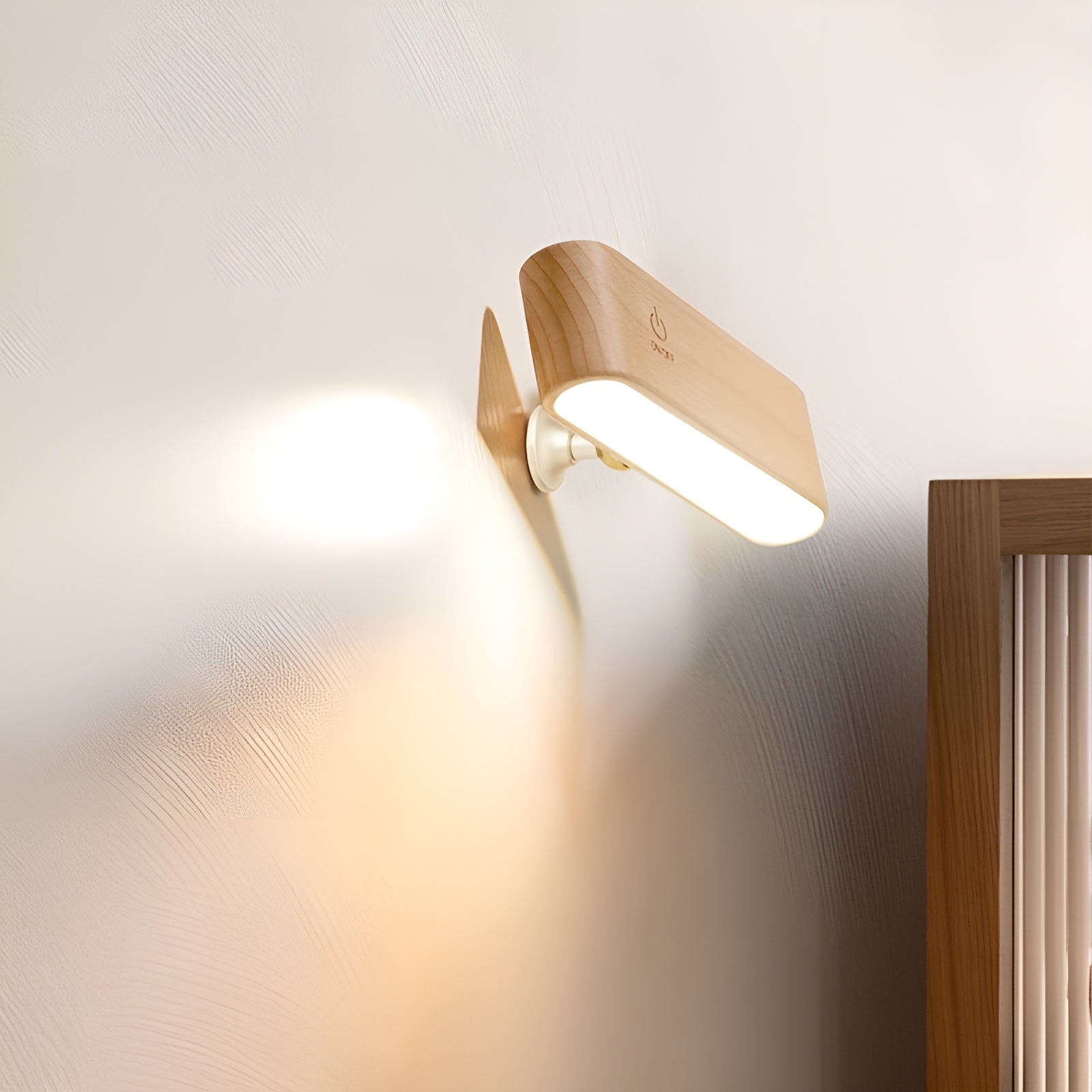 LuminoWood - Lampada magnetica rotante a 360° | 50% DI SCONTO