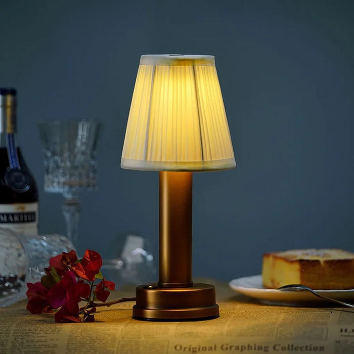 Funzionalità Senza Fili ed Eleganza Setosa