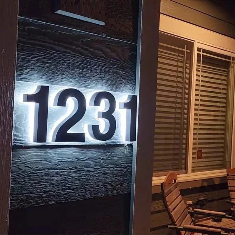 ADDRGLOW – Numeri civici LED personalizzabili per case moderne
