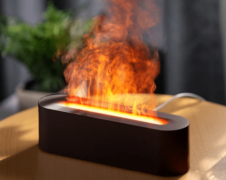 Umidificatore d'aria con effetto fiamma e diffusore di aromaterapia